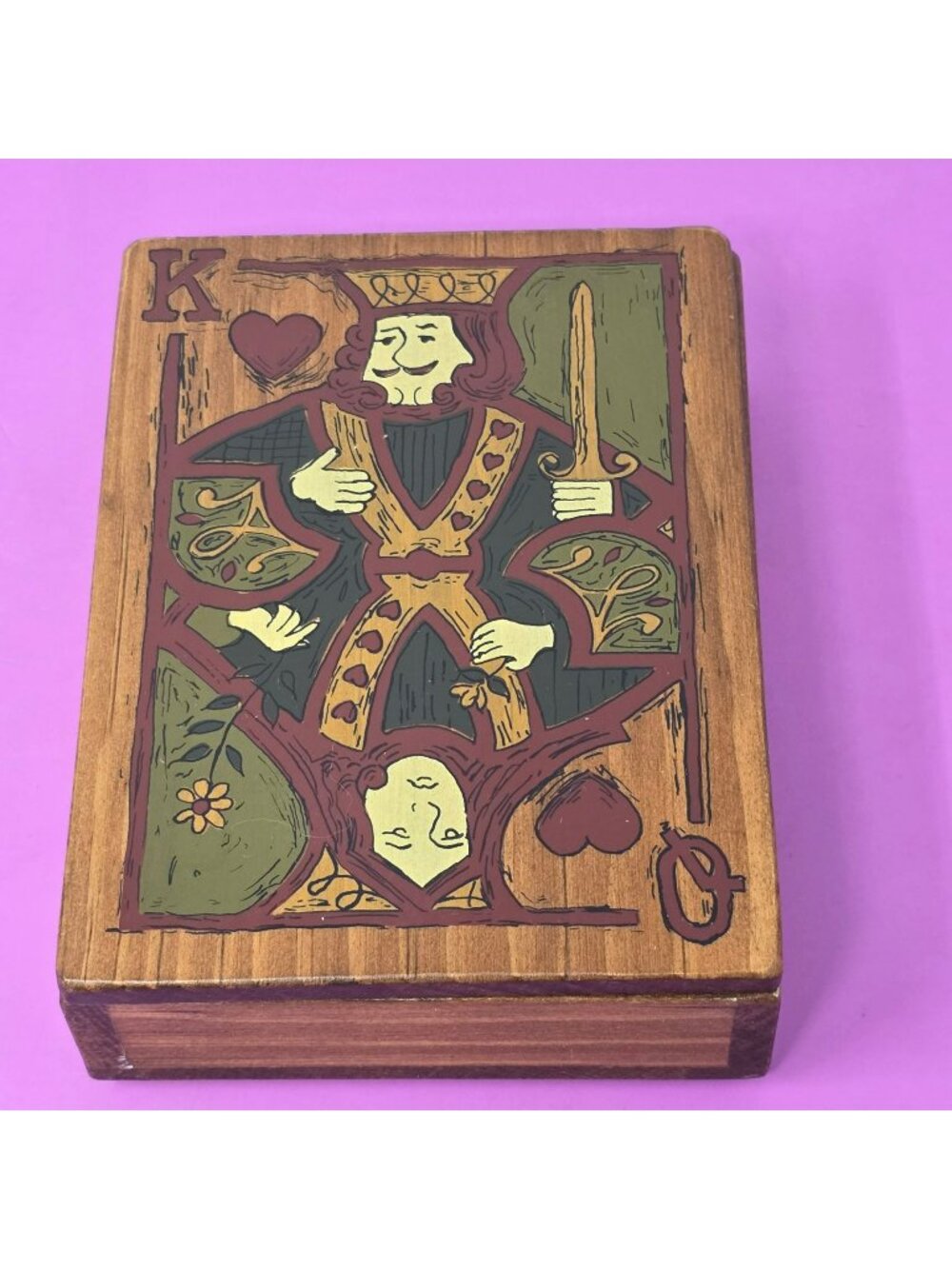 Hand-Painted Wooden Box With King‎ Of Hearts Design - Sturdy Decorative Storage